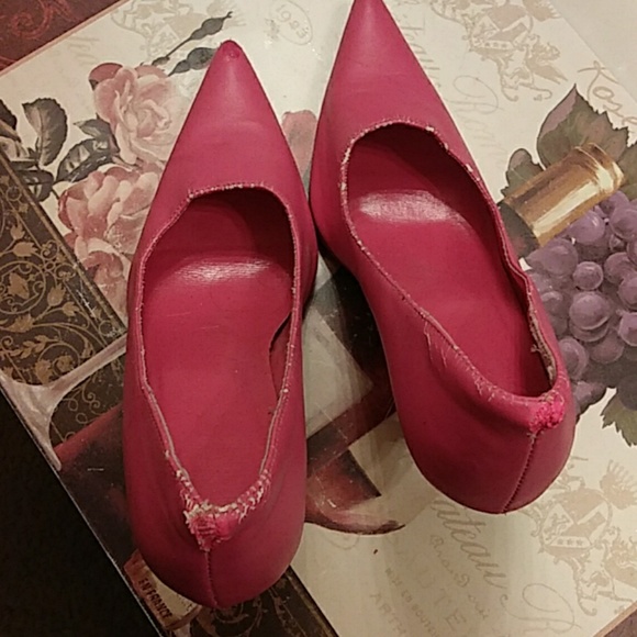 Heels - Picture 3 of 3